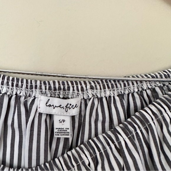 Love, Fire Blue Striped Off Shoulder Tiered Sleeve Blouse - Picture 4 of 5